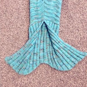Crochet mermaid tail blanket